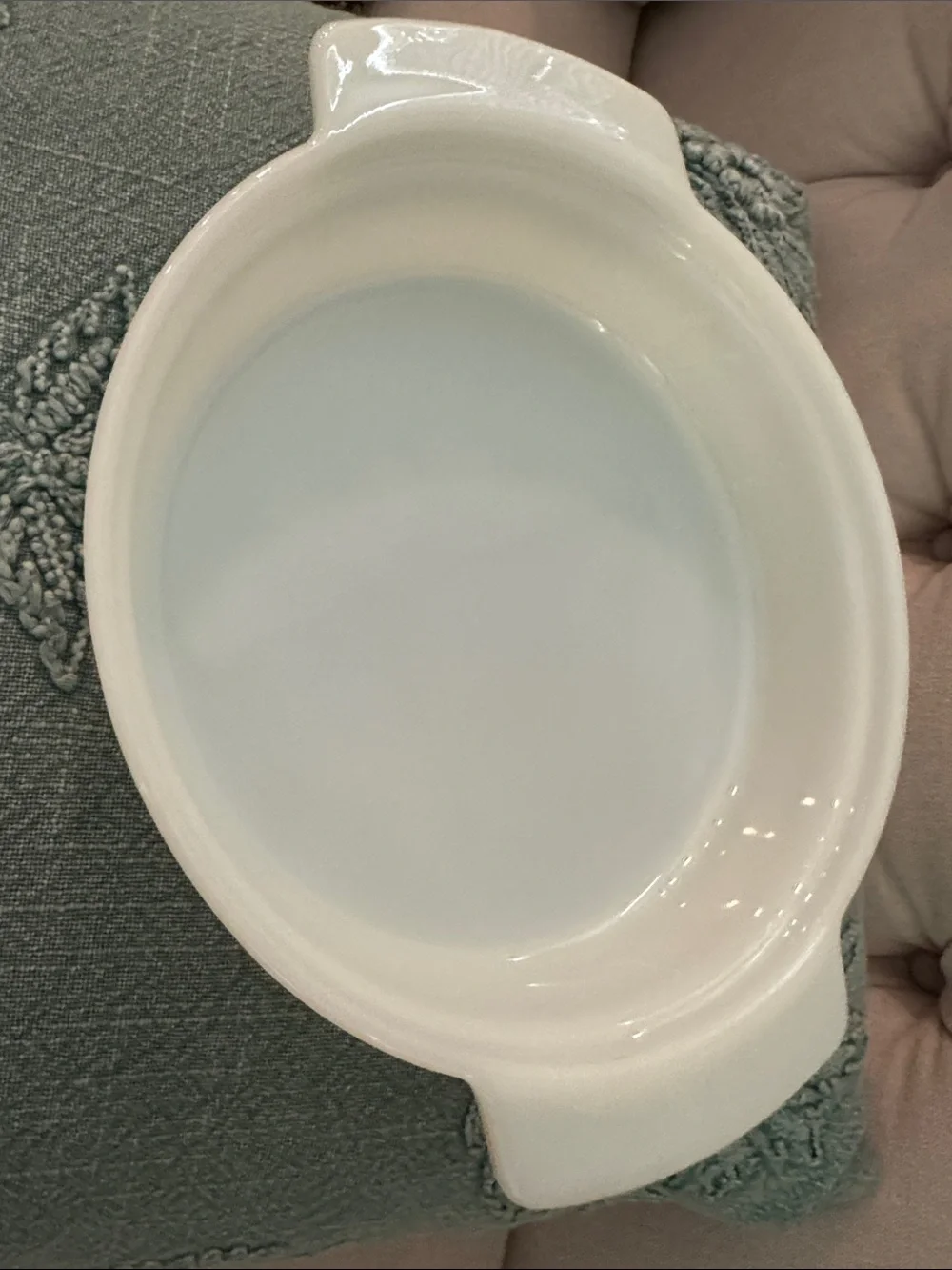 Fire King 1429 round 1 Quart casserole dish with ribbed sides and Handles